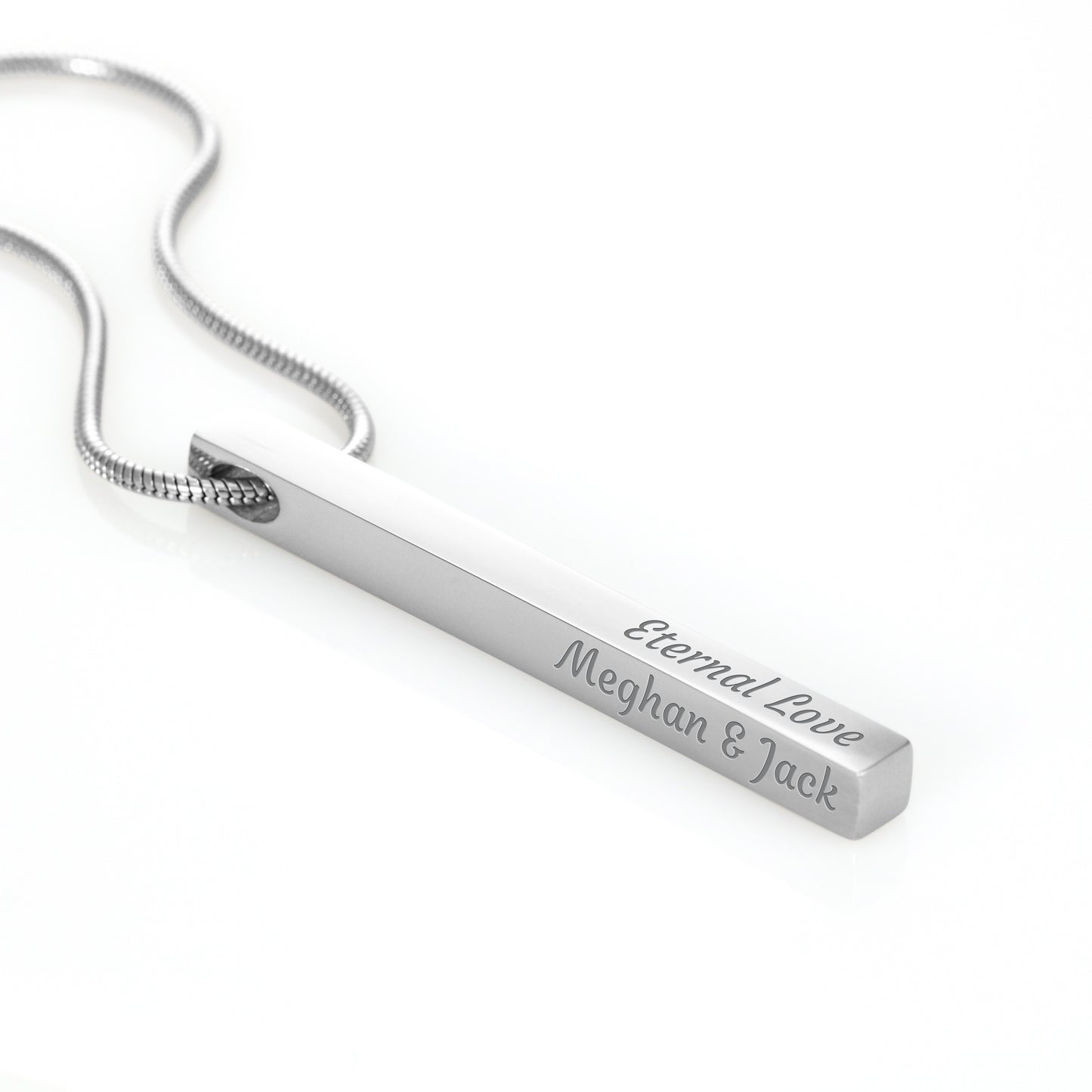 Collier Barre Verticale Gravée